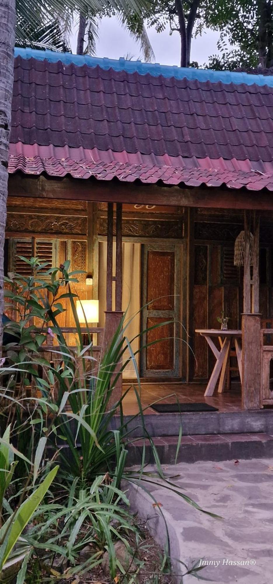 Villas Light House - Eco-Traditional Joglo Gili Trawangan Extérieur photo